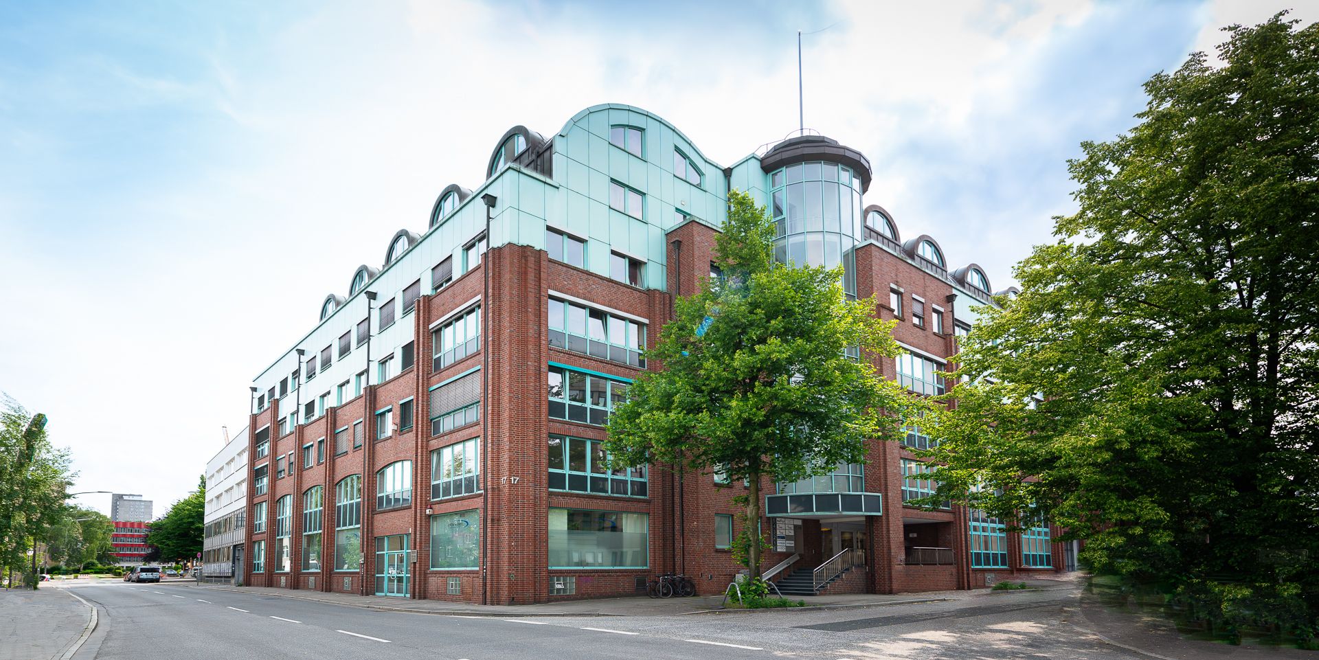 Das Gebäude der Aktiv Leben GmbH in Altona von außen